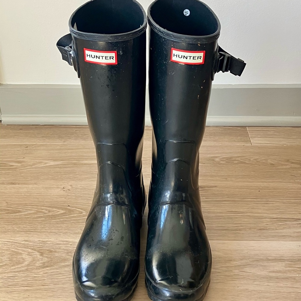 Hunter Black Glossy Boots